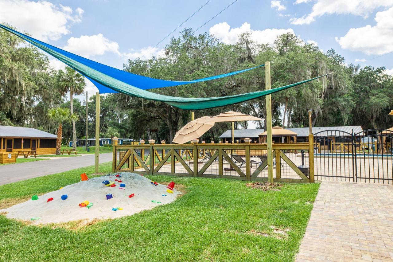 Idlewild Lodge And Rv Park Lake Panasoffkee Екстер'єр фото