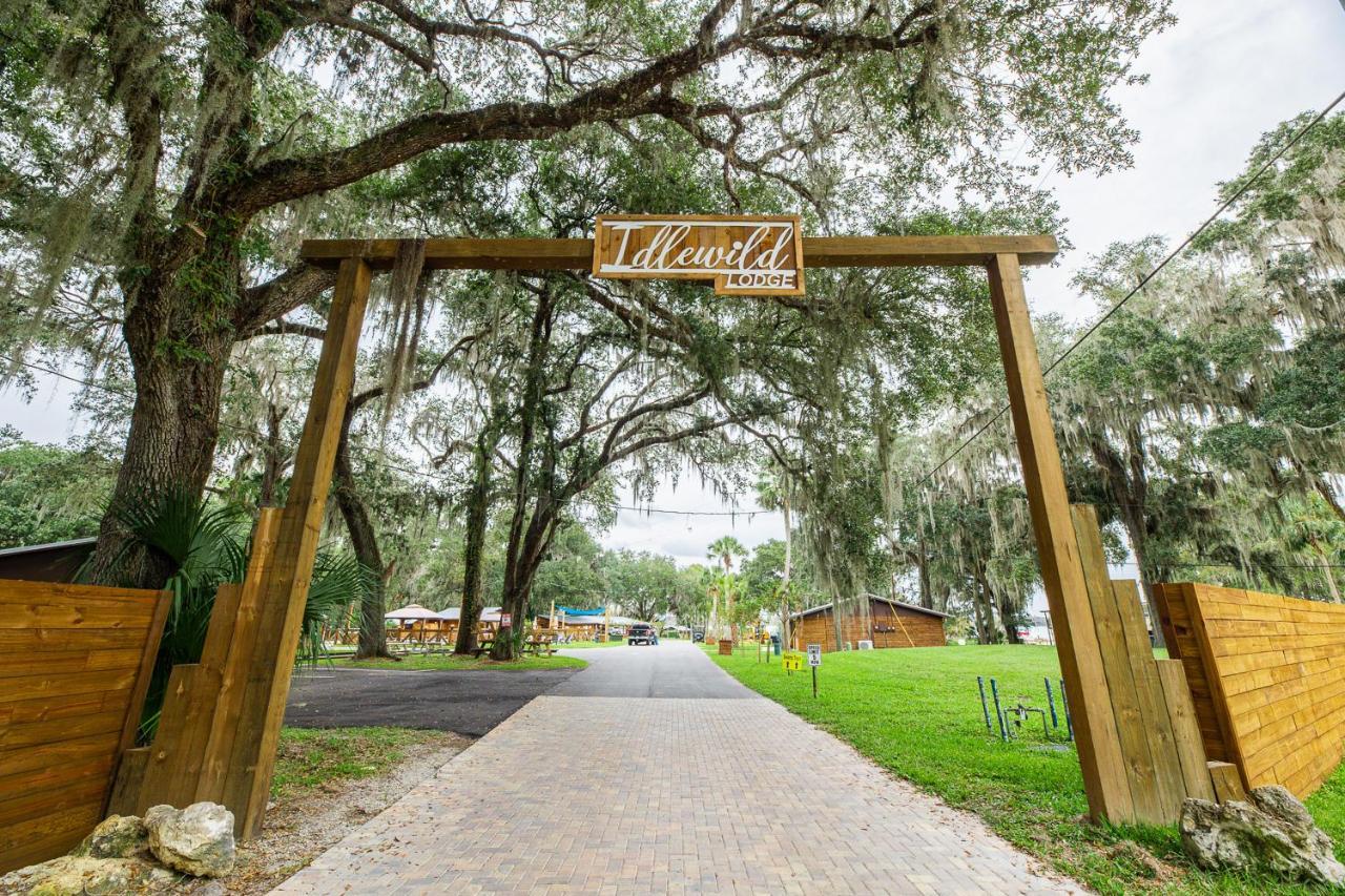 Idlewild Lodge And Rv Park Lake Panasoffkee Екстер'єр фото