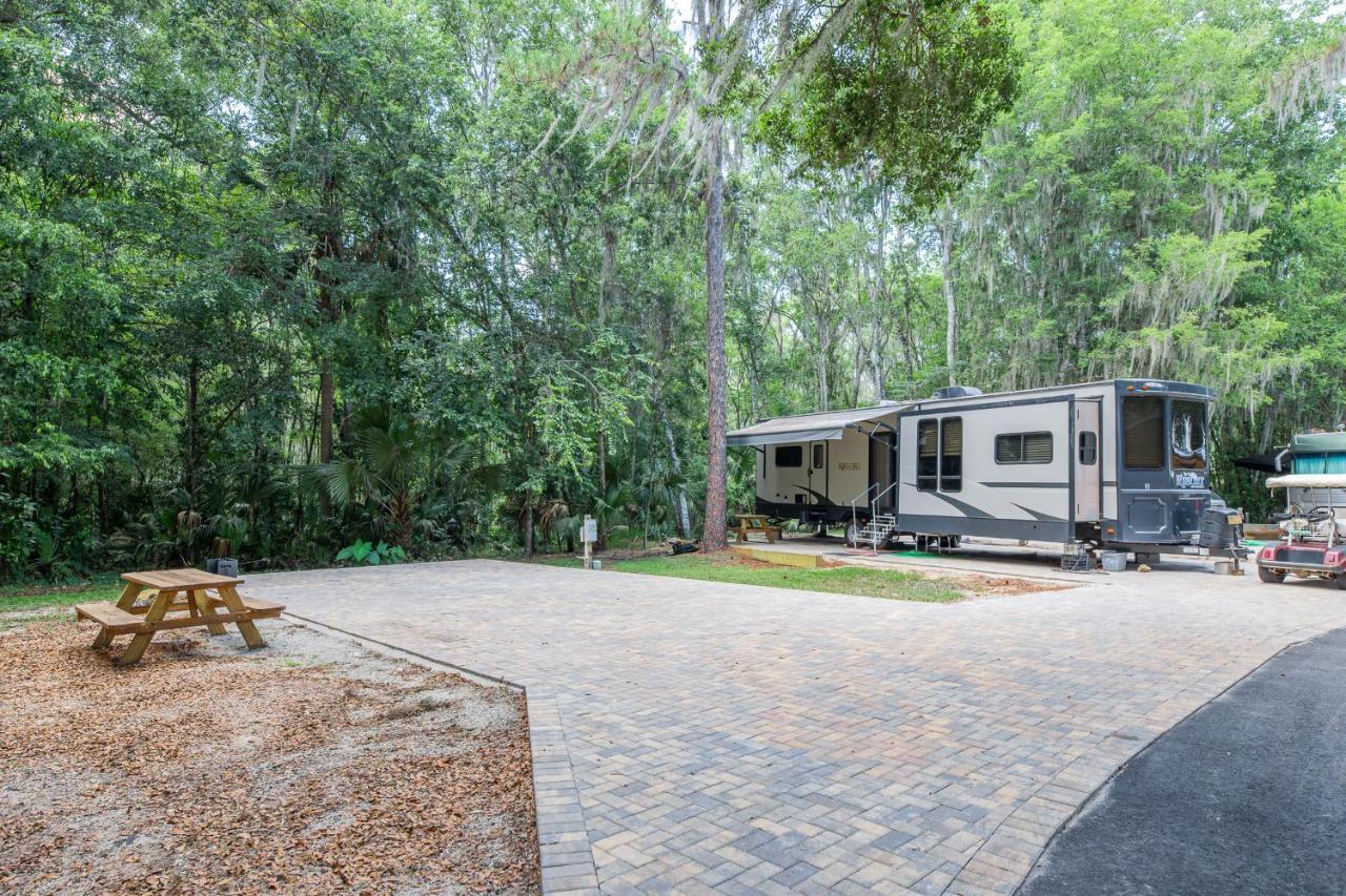 Idlewild Lodge And Rv Park Lake Panasoffkee Екстер'єр фото